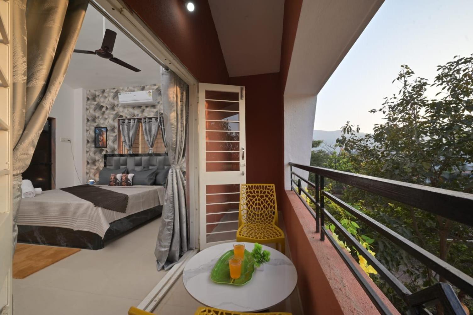 Villa Empyrean Ll 2bhk Ii Lucifer Ll Private Pool Ii Lonavala
