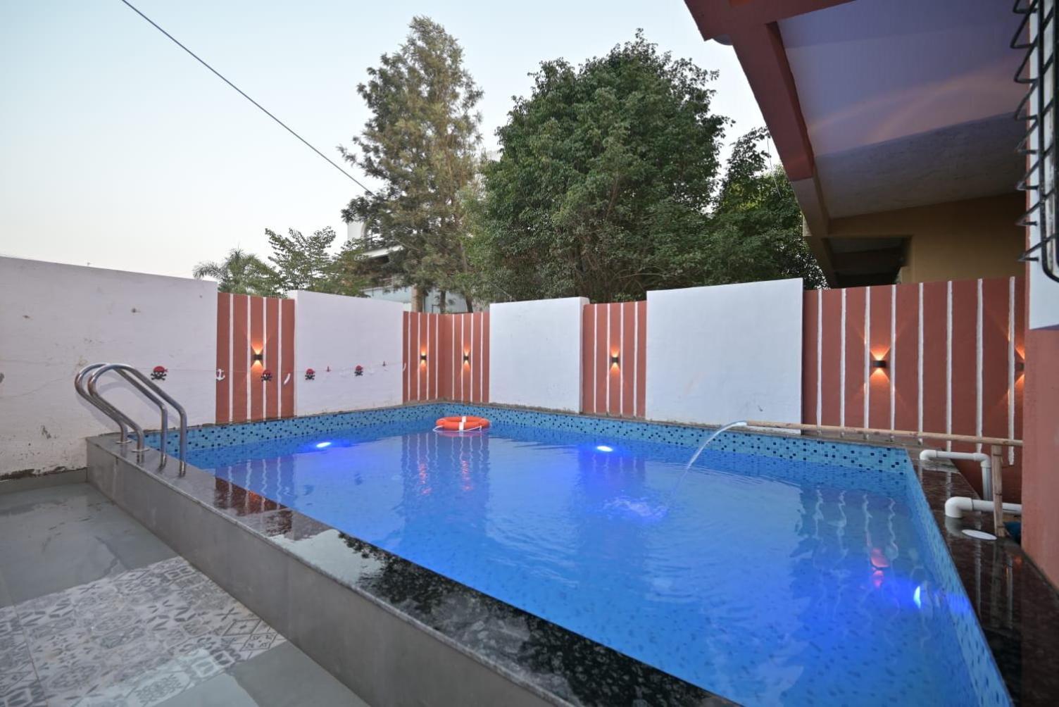 Empyrean Ll 2bhk Ii Lucifer Ll Private Pool Ii * Lonavala